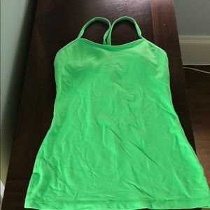 Lululemon power tank y luon size 4